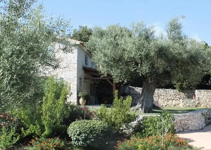 Villa Sanchez Bonifacio 