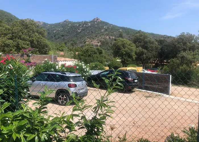 Vacation Apartment Rentals in Porto-Vecchio (Corsica)