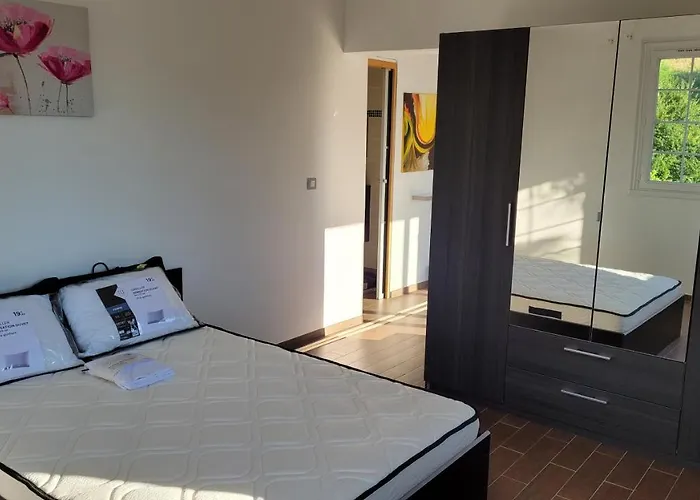 F2 Rez De Jardin Apartment Ajaccio 