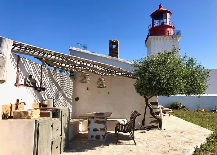 Pet friendly La Chambre Du Phare A Porto-Vecchio, Unique !