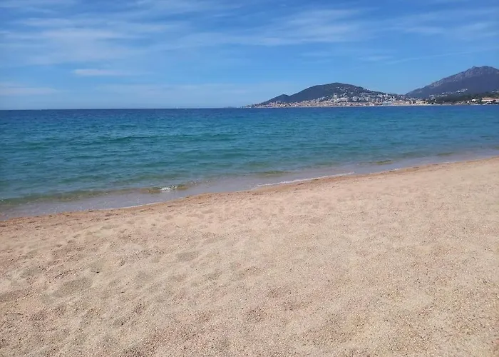 Pet friendly Appartement Vue Mer Avec Parking Ajaccio 