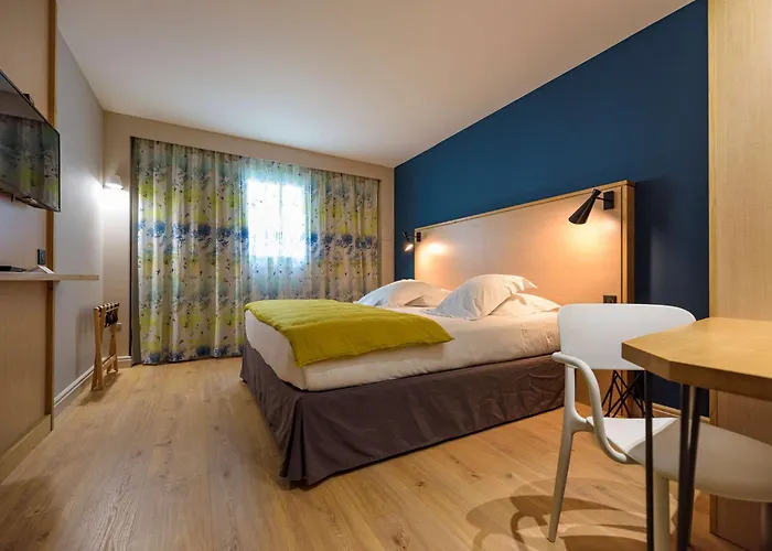 Vescovato Hotels