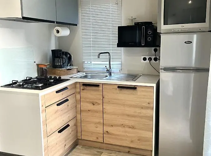 Mobil-Home Neuf - 4 Pers Tout Confort -Ajaccio
