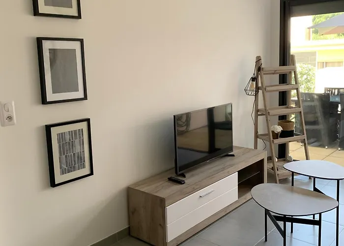 Appartement T2 - Rez-De-Jardin, Proche Plage Et Commerces Calvi 