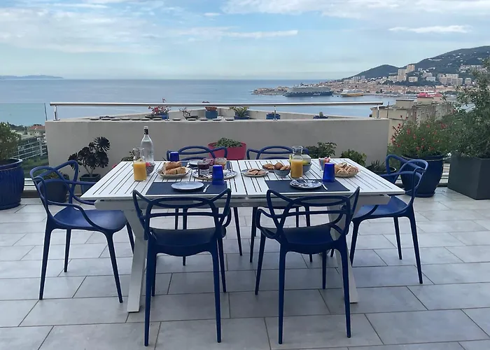 Suite Maritime: Seaside Terrace with Private Parking Ajaccio 