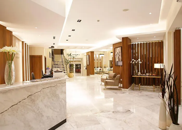 Calvi (Corsica) Hotels near Aqualand Maspalomas with shuttle service