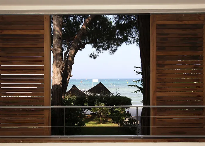 Porto-Vecchio (Corsica) Resorts