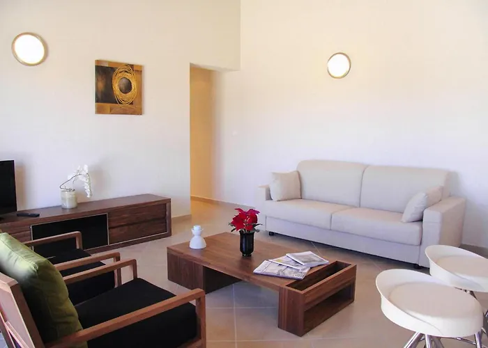 Residence Salina Bay, Porto Vecchio, Apartment Garden Side