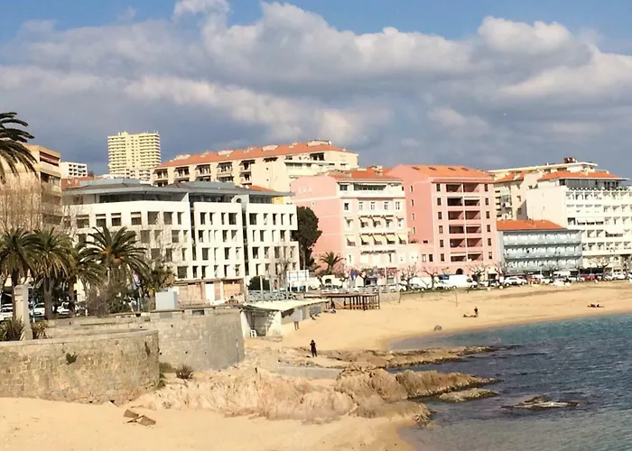Studio Les Pieds Dans L'Eau Plage Du Trottel Ajaccio 